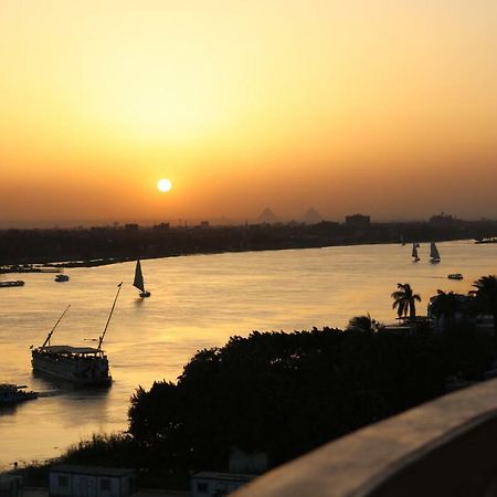 Maadi, Direct Nile River View From All Rooms Каир Экстерьер фото
