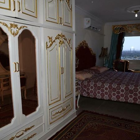 Maadi, Direct Nile River View From All Rooms Каир Экстерьер фото