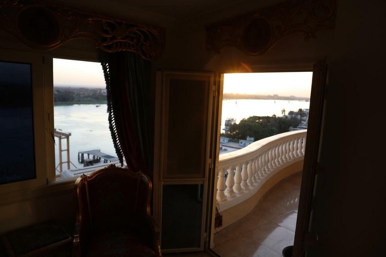 Maadi, Direct Nile River View From All Rooms Каир Экстерьер фото