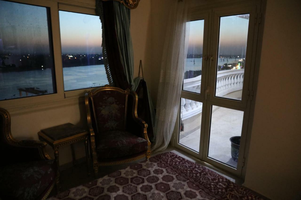 Maadi, Direct Nile River View From All Rooms Каир Экстерьер фото